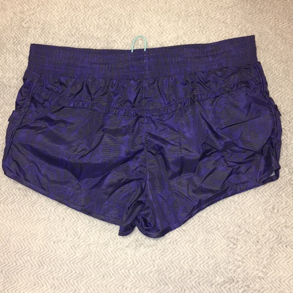 NWT Mondetta Performance Gear - Picture 2 of 8